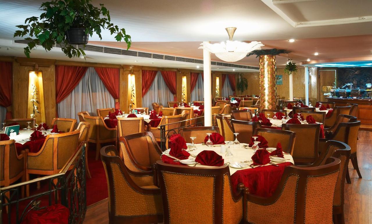 Nile Carnival Cruise 4Nt Lxr Thursday 3Nt Asw Monday 룩소르 외부 사진
