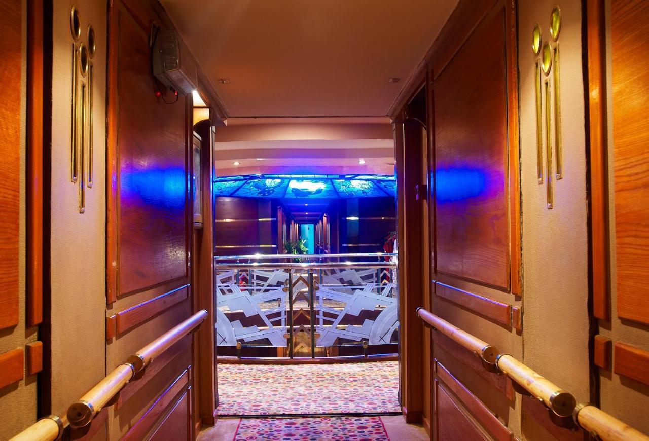 Nile Carnival Cruise 4Nt Lxr Thursday 3Nt Asw Monday 룩소르 외부 사진